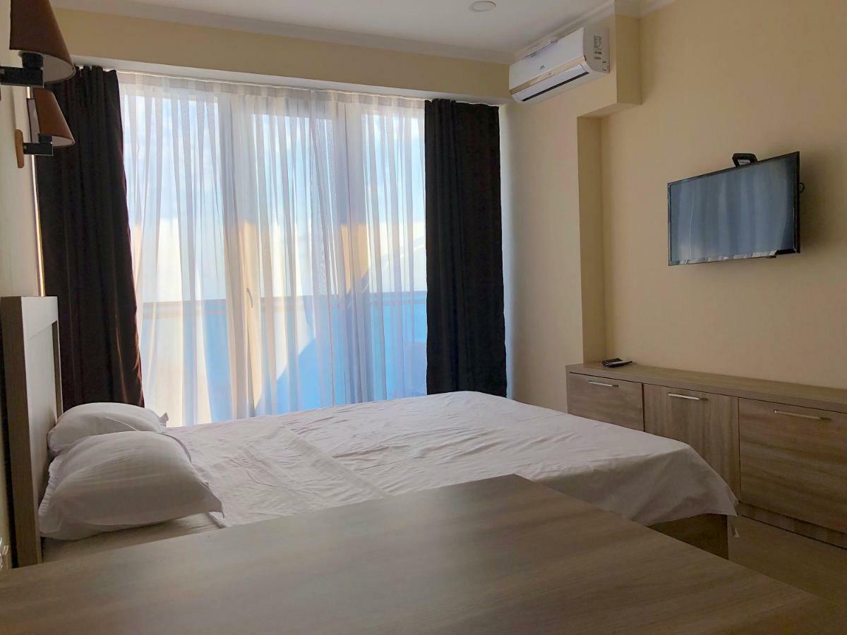 Batumi Orbi Beach Tower Esterno foto
